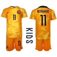 Holandsko Steven Berghuis #11 Domáci Detský futbalový dres MS 2022 Krátky Rukáv (+ trenírky)